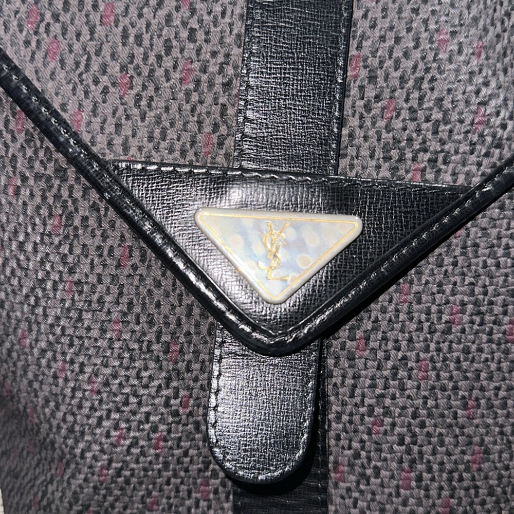 YSL crossbody.  Excellent used condition! - Picture 3 of 17